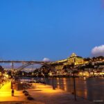 A hora de anochecer en Oporto